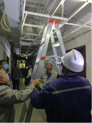 夜查整改护安康 协同共治筑防线 ——开封铁塔橡胶全力推进职工宿舍消防 安全提升