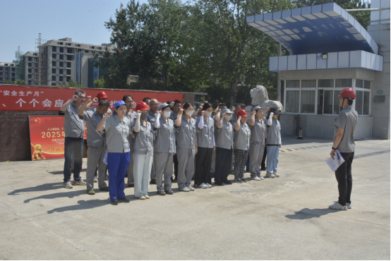 开封铁塔橡胶开展安全宣传咨询日活动